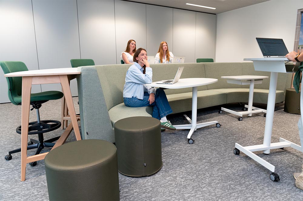 Learning & Innovation Center (LIC)